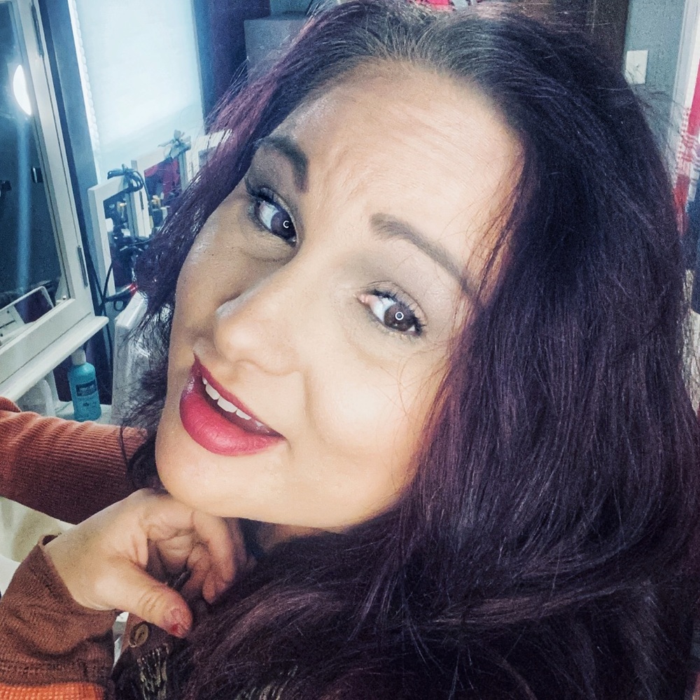 Meet your Posher, Jenifer